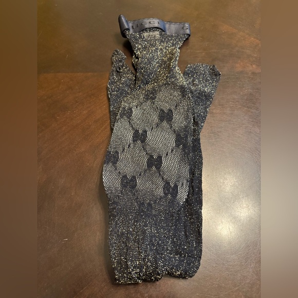 Gucci Accessories - New Authentic Gucci GG Supreme Logo Tights Black Gold Size S